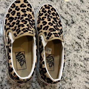 Vans slip on Cheetah print size 6